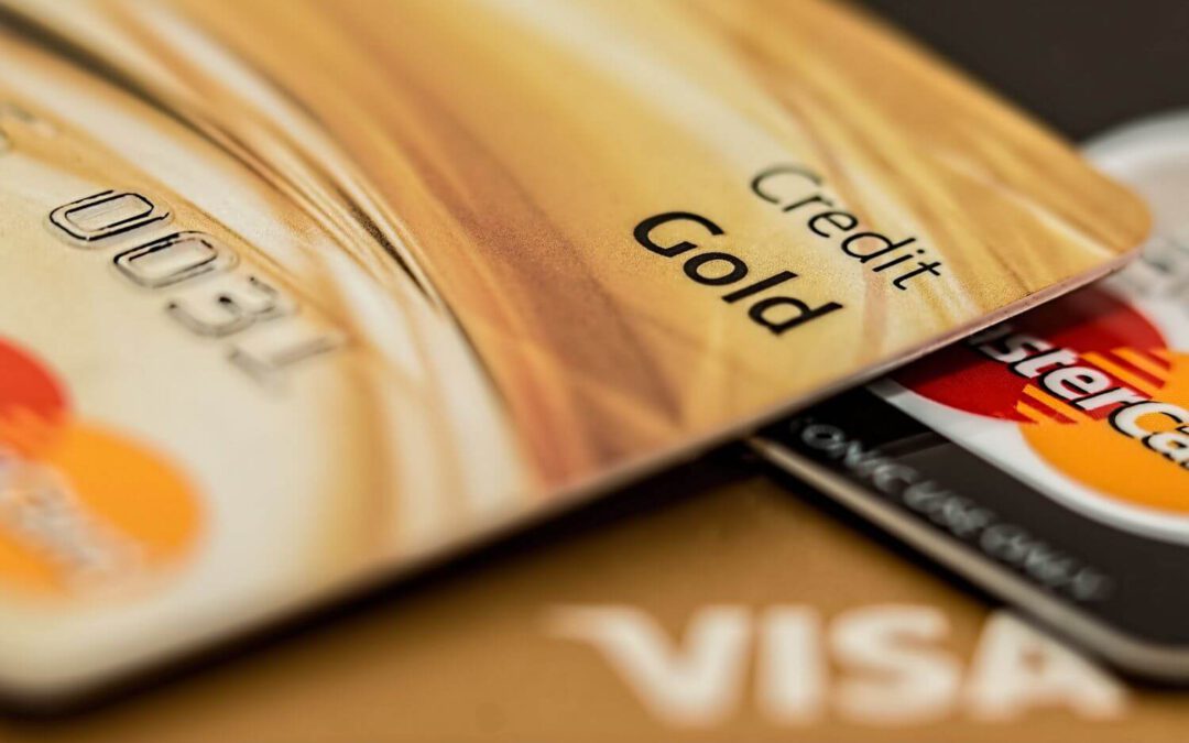 Jak bezpiecznie korzystać z karty płatniczej?